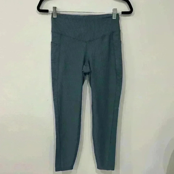 Old navy legging - Picture 1 of 3